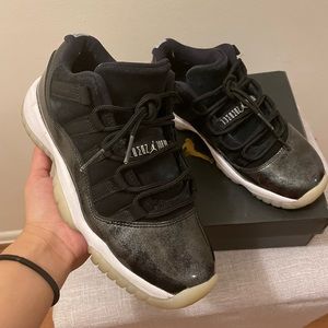 Jordan 11 low (used)